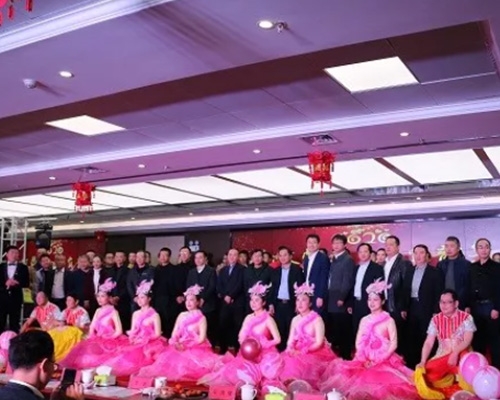 號(hào)角吹響！全體都有，整裝待發(fā)期來(lái)年！